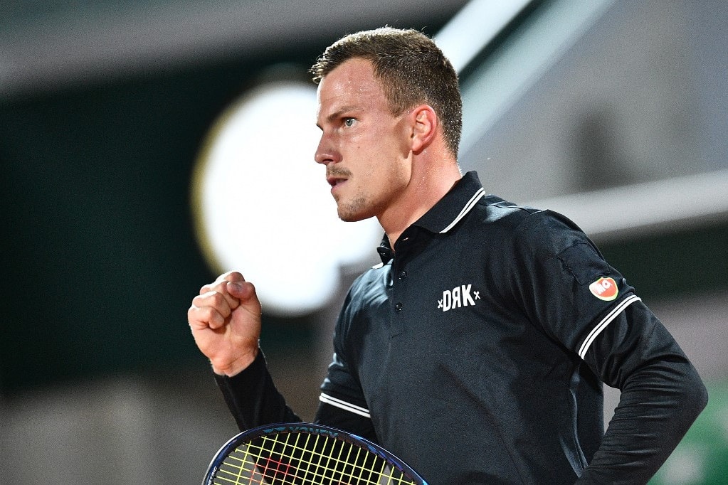Top 10-es teniszezőt vert Fucsovics a Roland Garroson