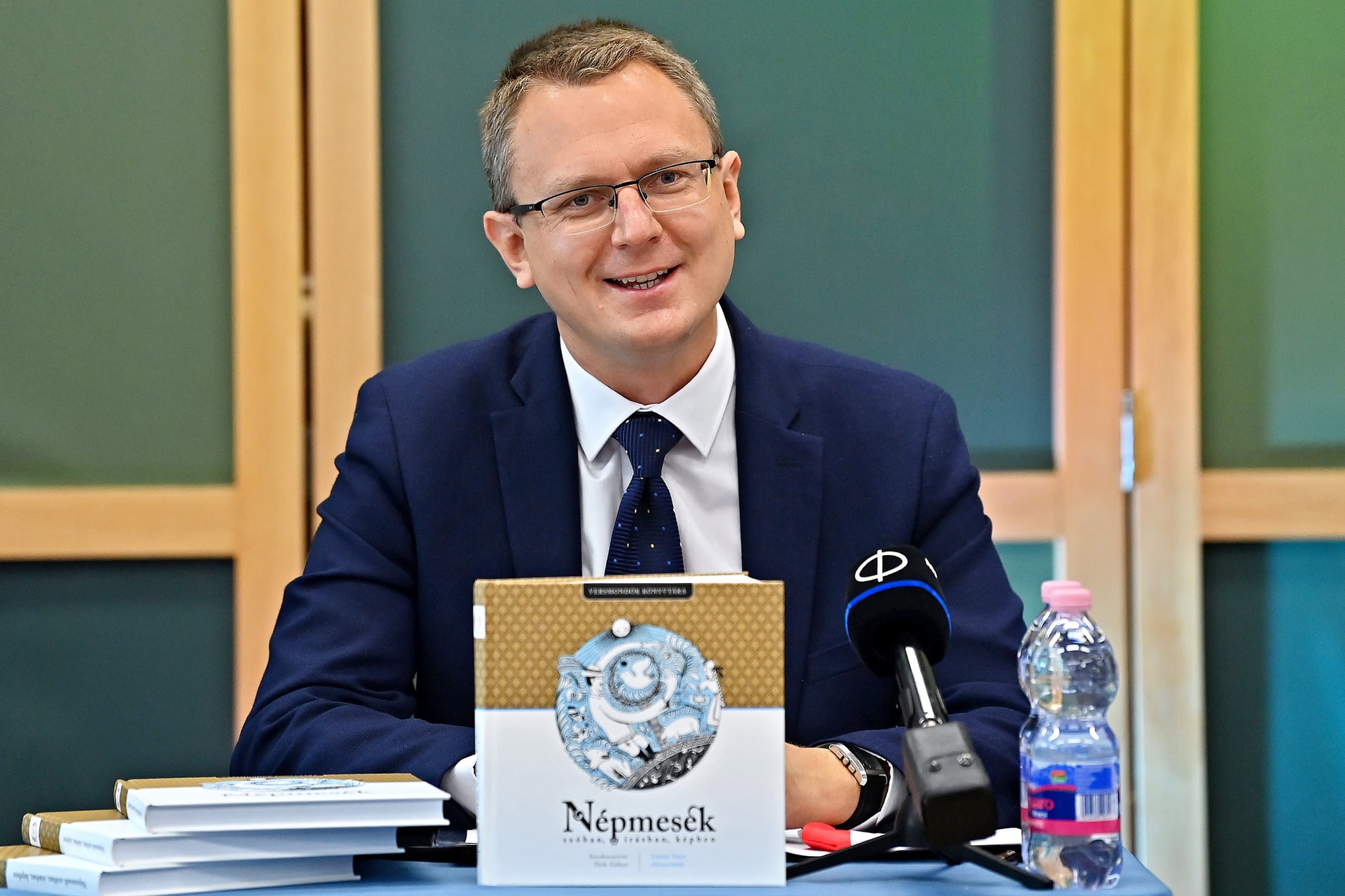Könyvbemutatóval ünnepel a Magyar Versmondók Egyesülete