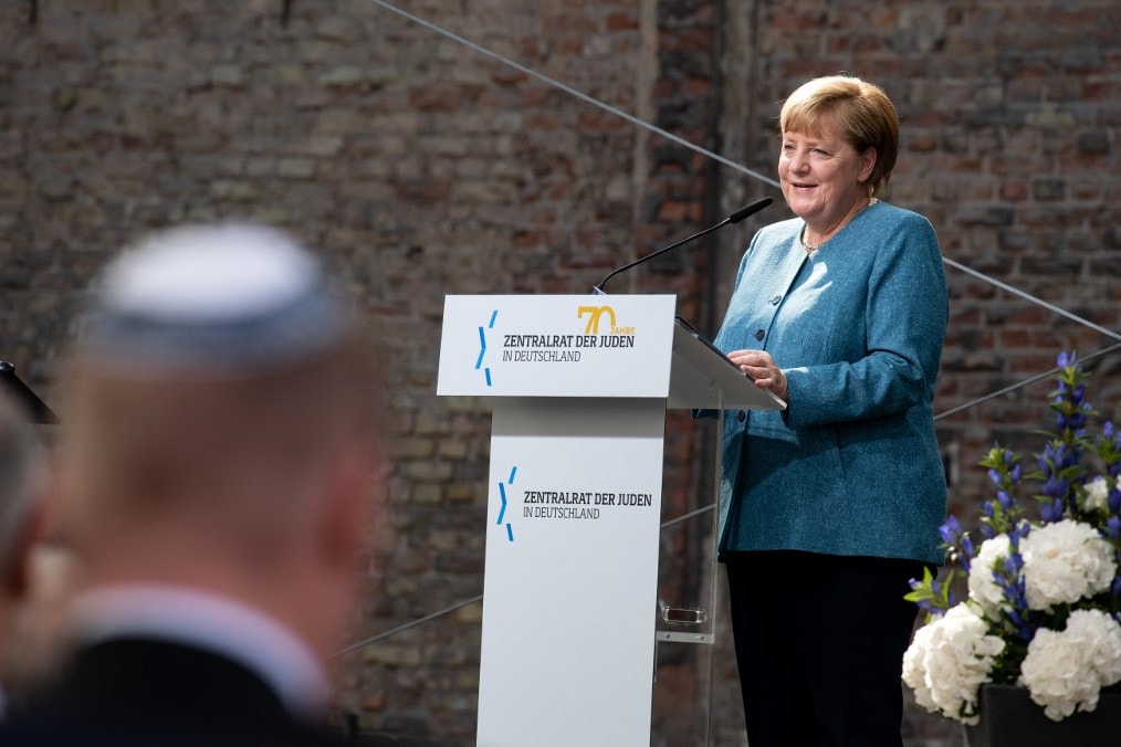 Merkel: Erősödik a zsidóellenesség Németországban