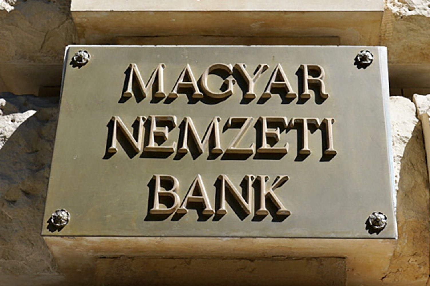 Osztalékot fizethetnek a biztosítók