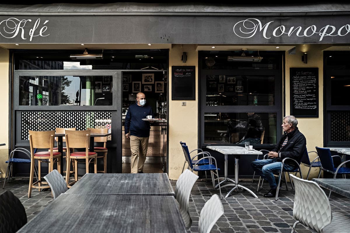 Kijárási tilalom jön a francia nagyvárosokban