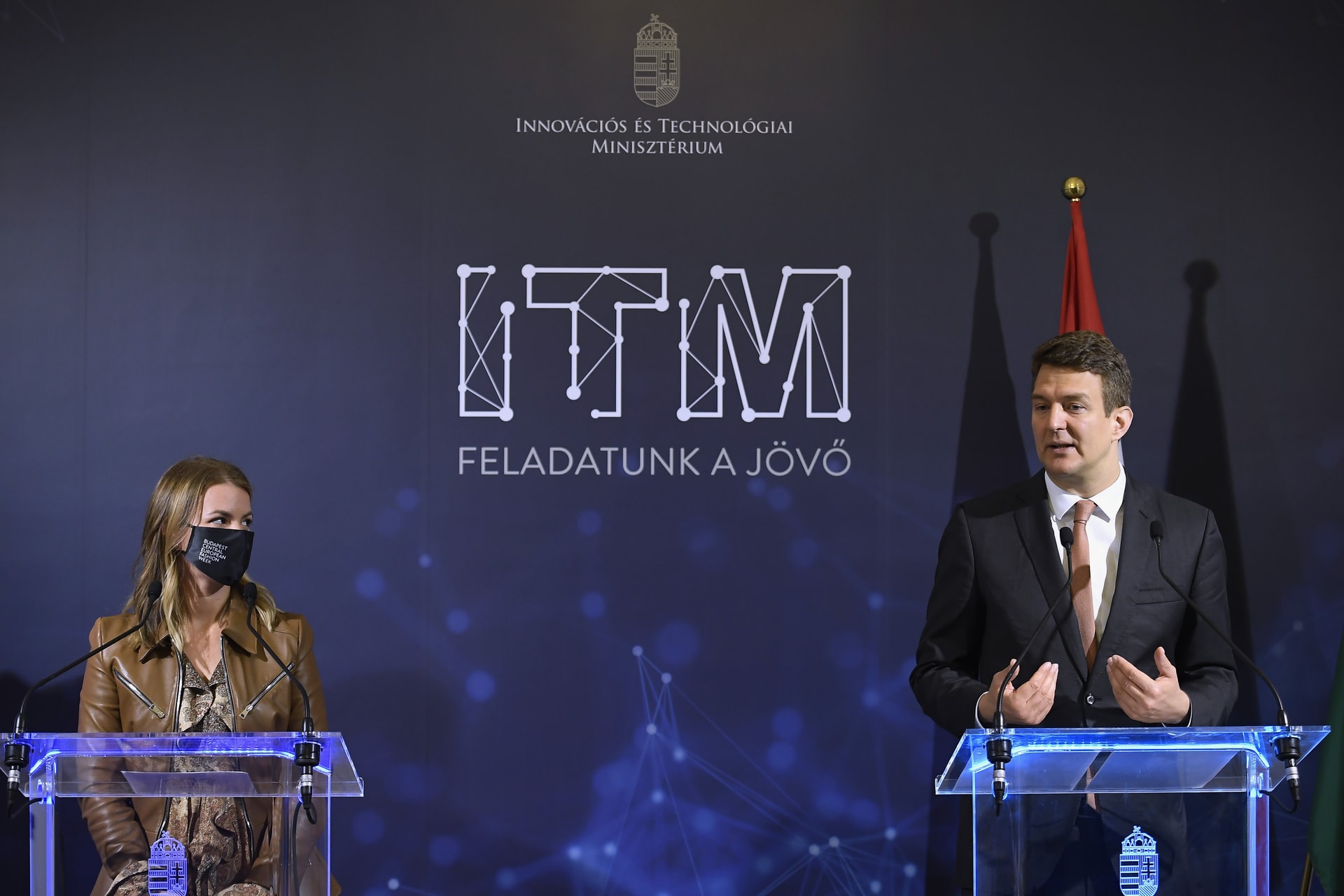 Társadalmi egyeztetés kezdődött a divat- és designipari vállalkozásokat támogató pályázatról