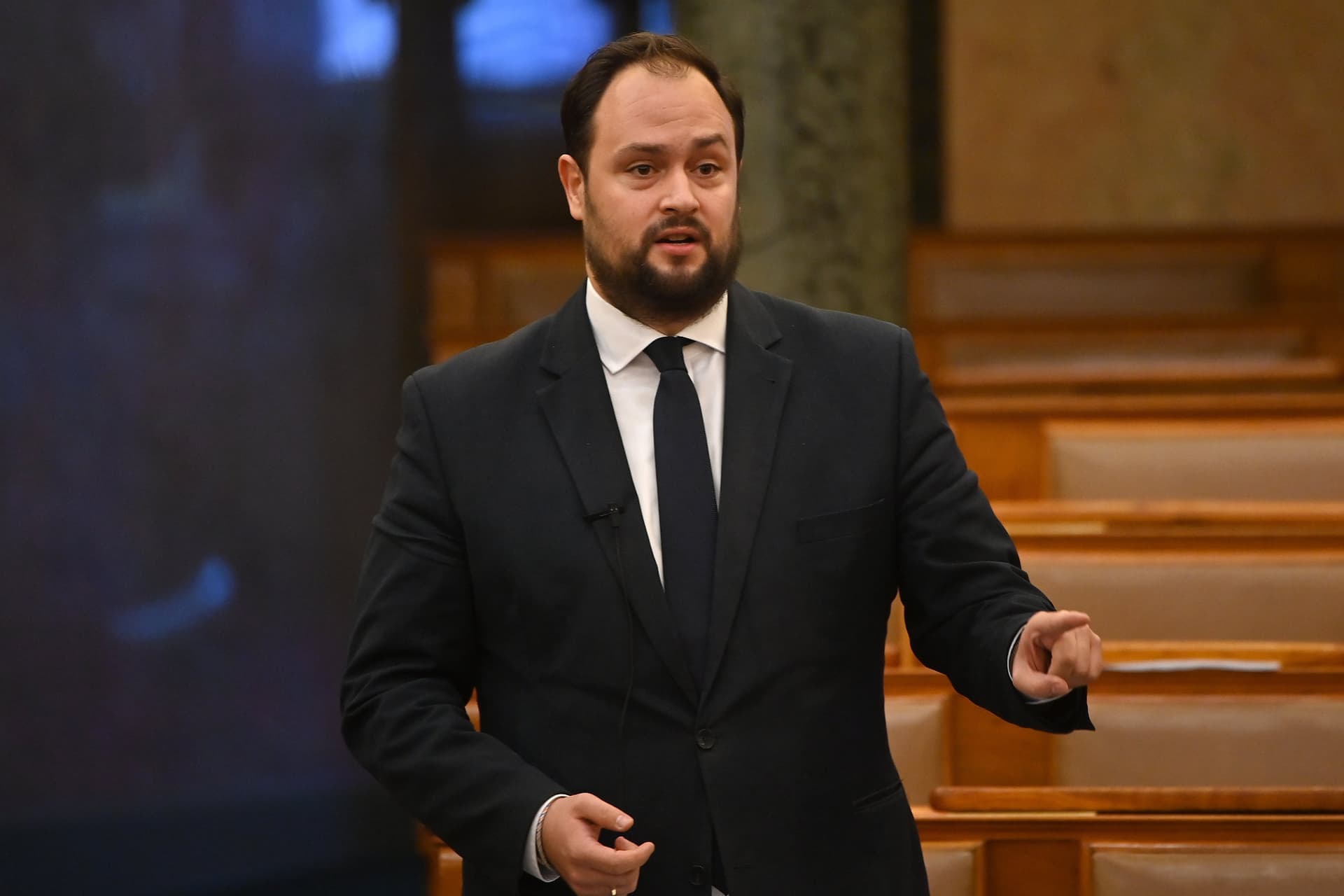 Nacsa: A baloldal mindig csak elvett a családoktól