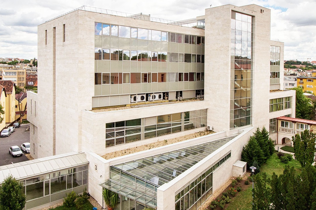 Hatalmas orvostechnológiai eszközfejlesztésben részesül az onkológiai intézet