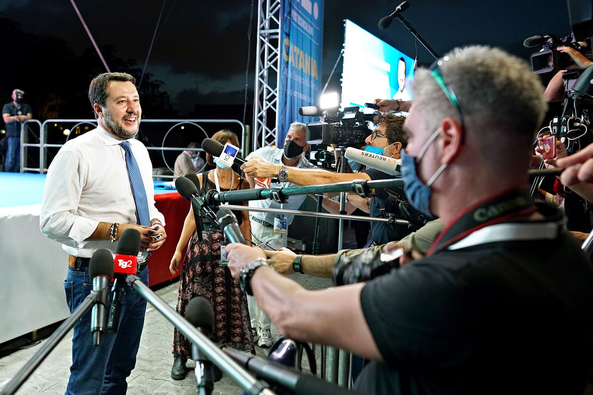 Salvini: Újra virágzik az embercsempészet