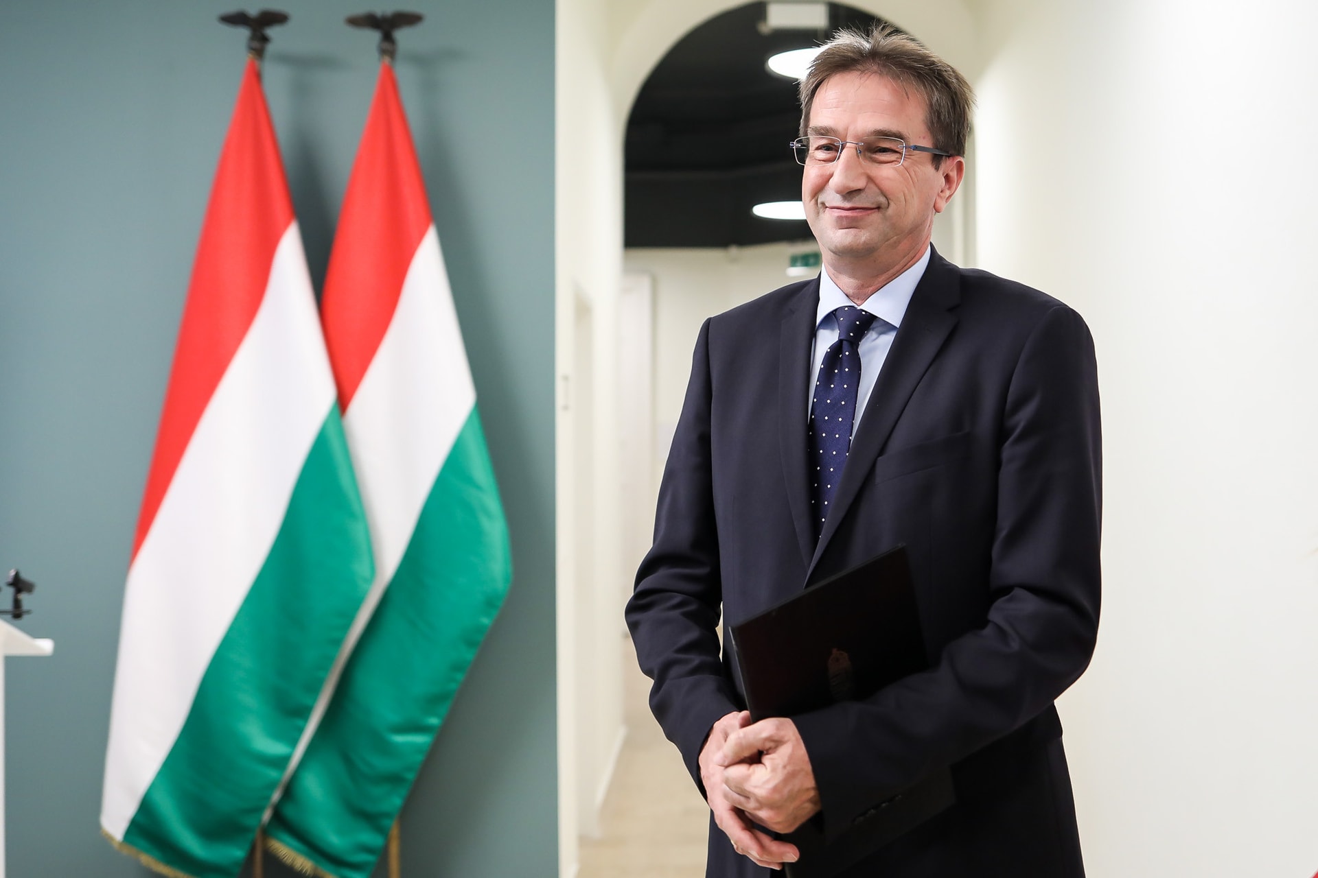 Völner Pál: A kormány az áldozatok pártján áll