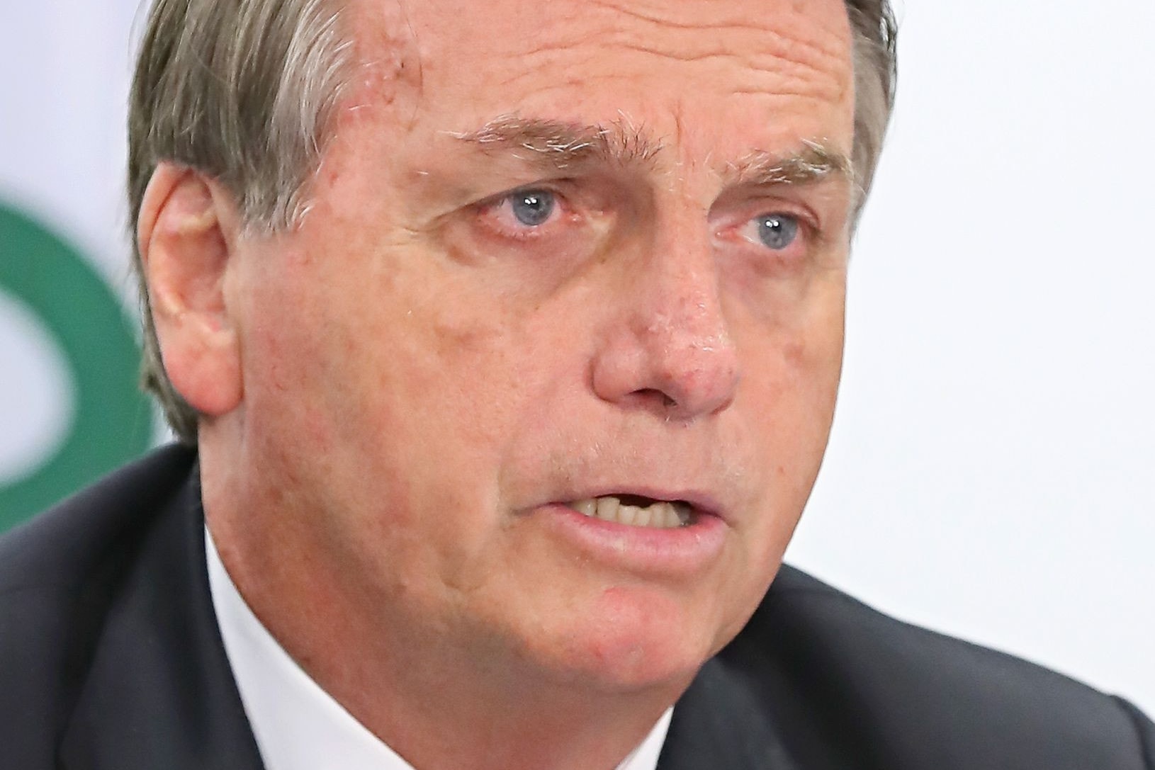 Bolsonaro tiszteletben tartja a voksolás eredményét, ha az tiszta és átlátható lesz