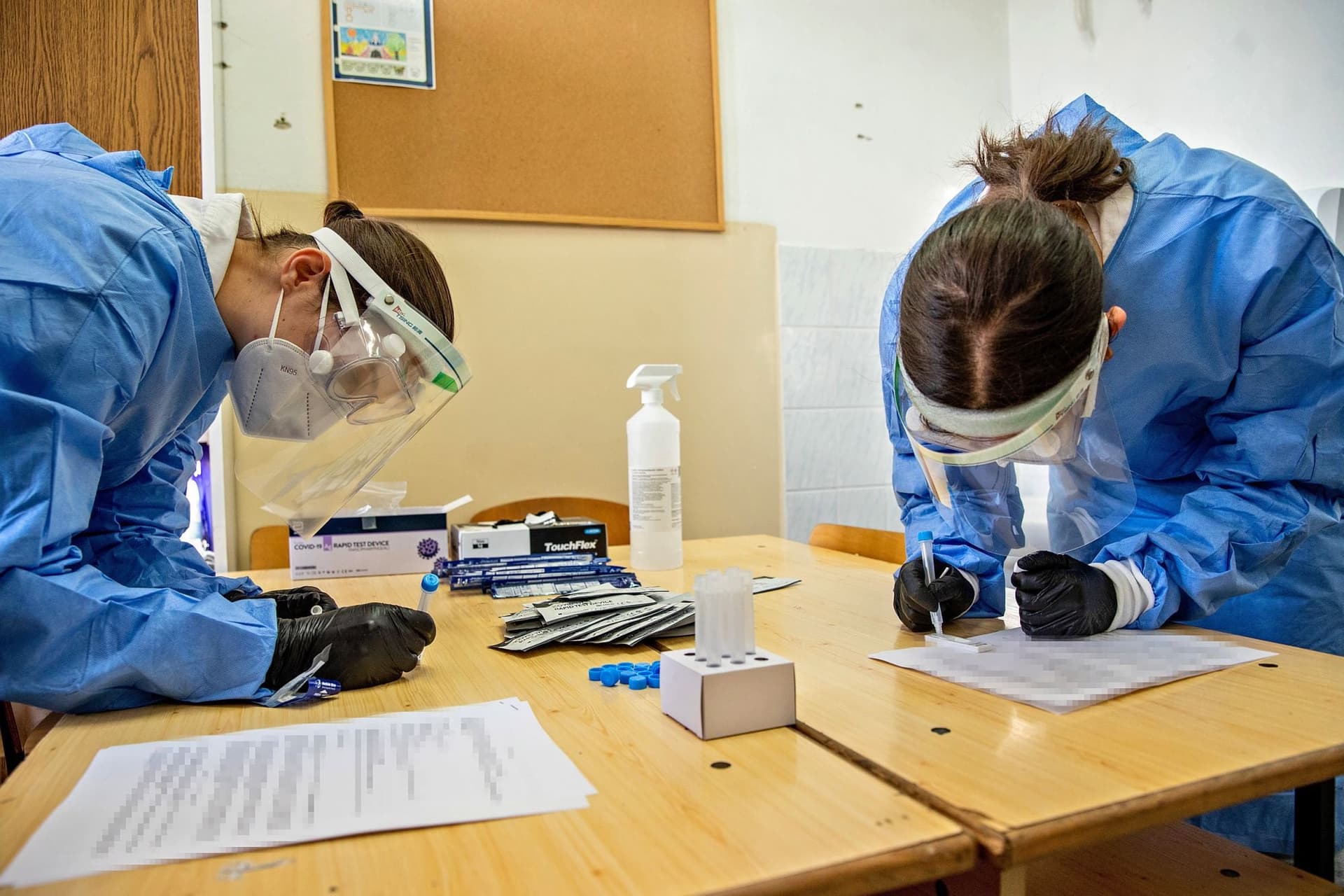 Már ötszáz önkéntes jelentkezett a vírus elleni védekezés segítésére