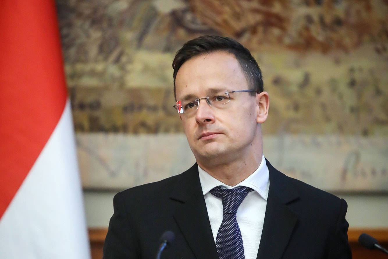 Szijjártó: Az EPP legsikeresebb tagjával szemben folytat boszorkányüldözést
