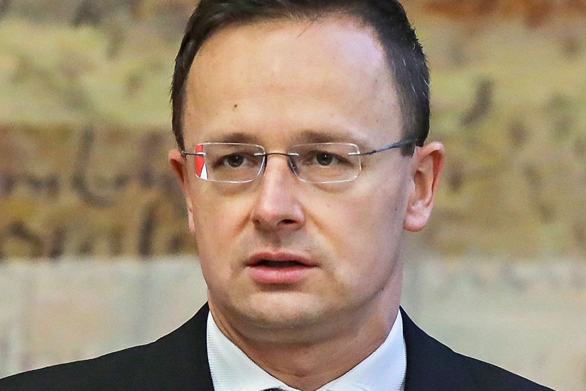 Szijjártó Péter: Magyarország meg akarja állítani a migrációt