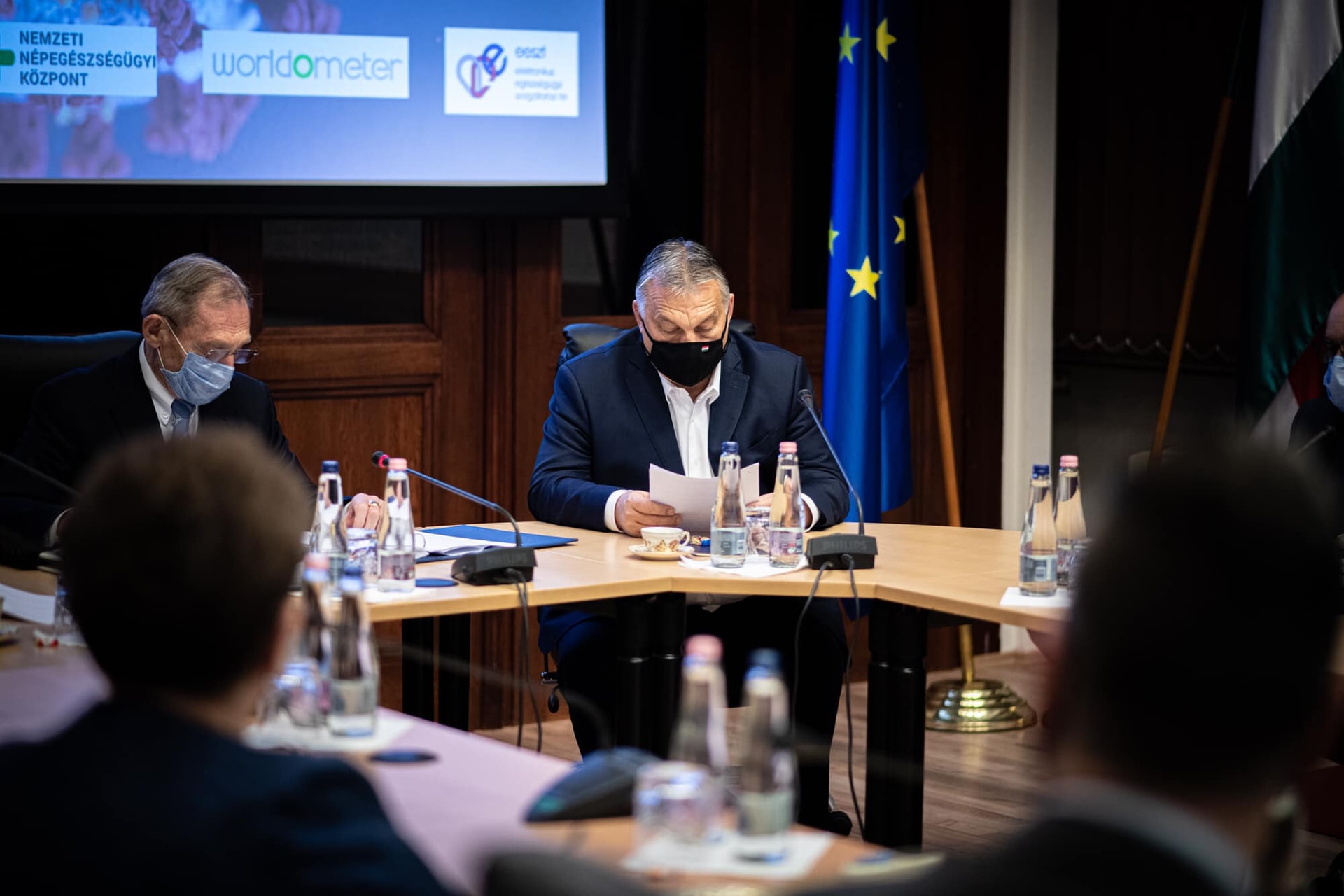 Orbán Viktor ismét az operatív törzs ülésén kezdte a hetet
