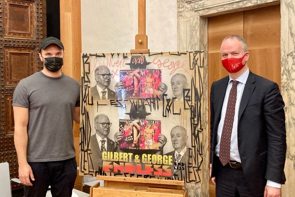 Először került az Uffizi gyűjteményébe egy kortárs utcaművész alkotása