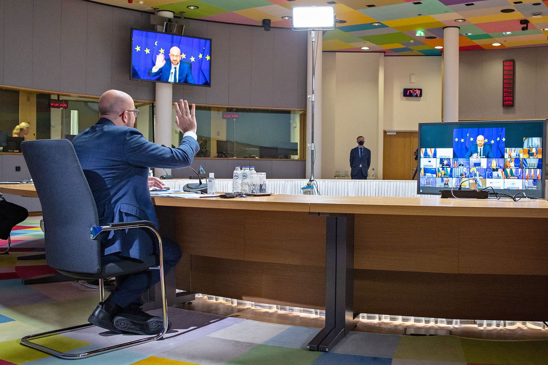 Újabb vitákat hozott a vakcinacsúcs