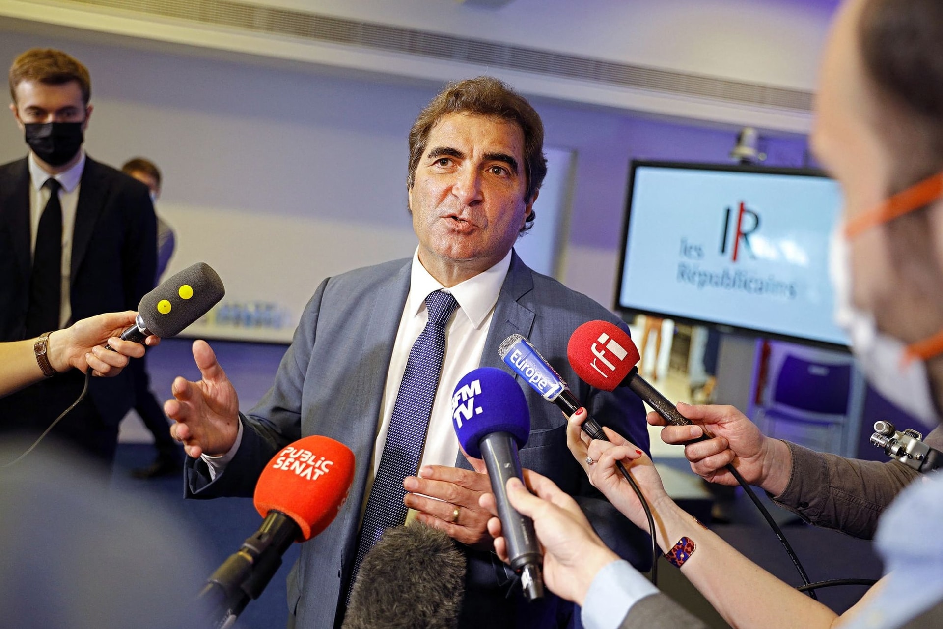 Erősödik a jobboldal Franciaországban