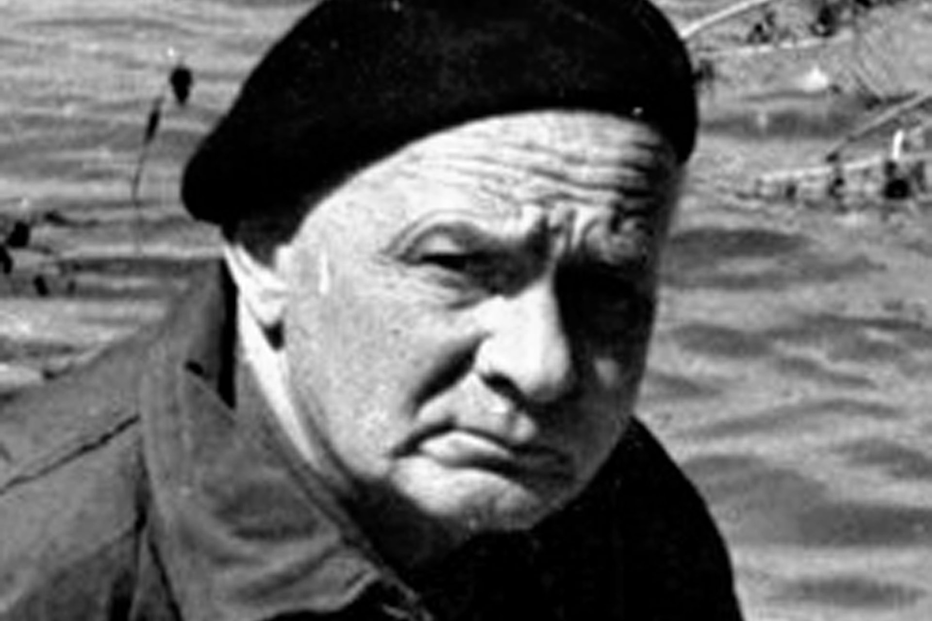 Hamvas Béla eredeti bútorai Szentendrén