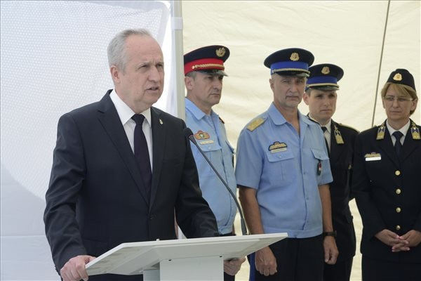 Kontrát: A biztonság a legfontosabb közösségi érték