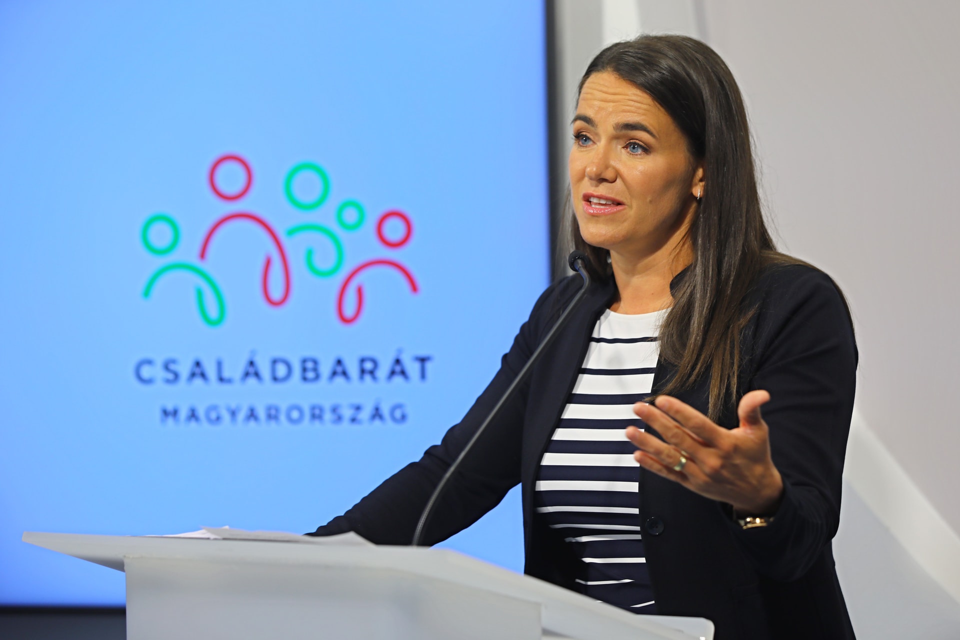 Megtartotta alakuló ülését a közösségi élet újraindításáért felelős operatív törzs