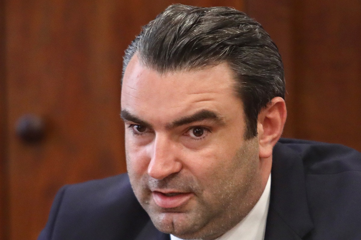 Az ellenzék politikai hasznot kíván húzni a kata-kérdésből