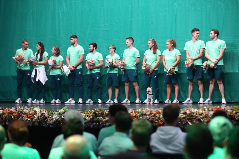 Több száz drukker ünnepelte az olimpiáról hazatérő sportolókat