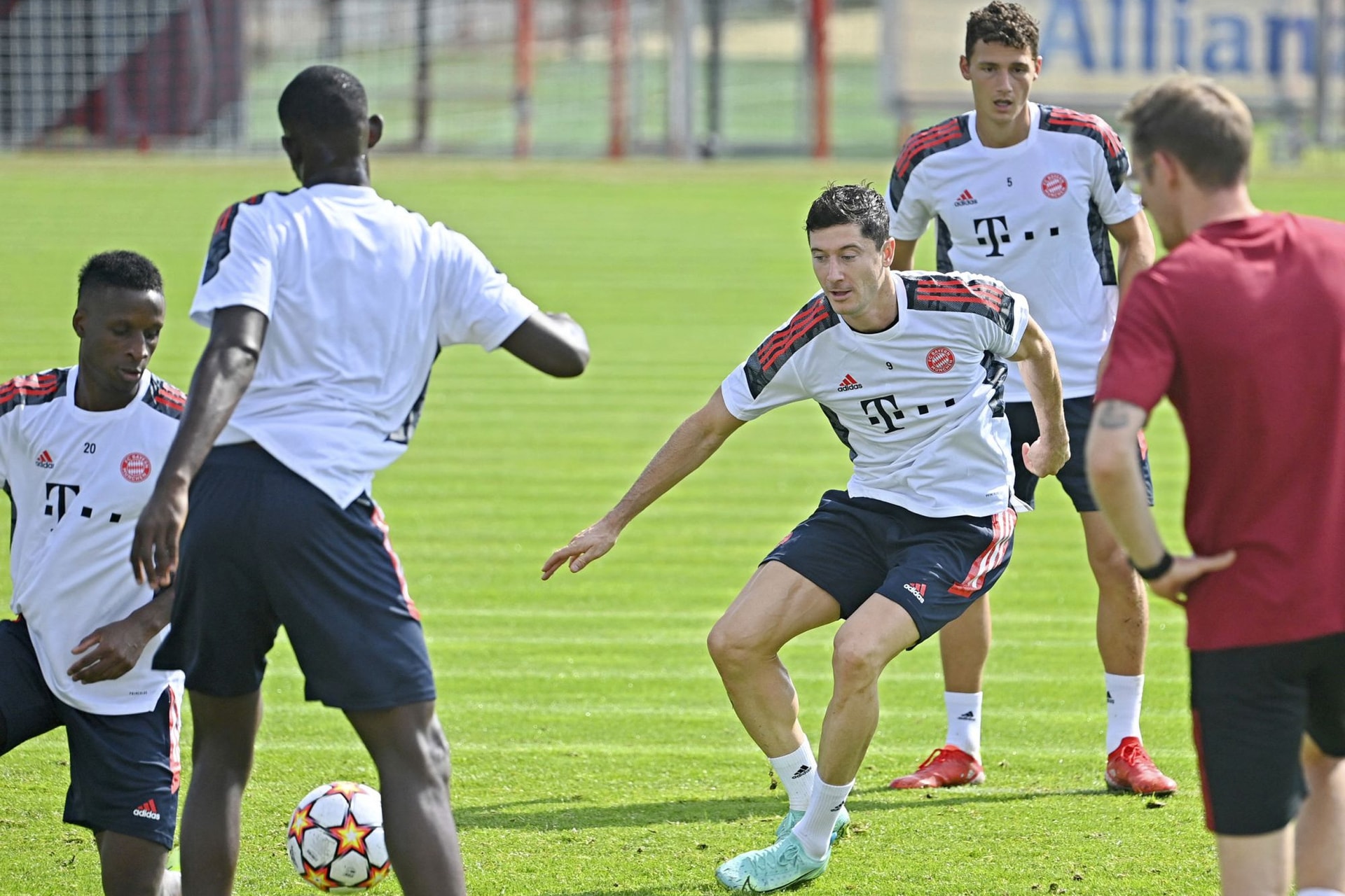 Bevetésre kész a gólerős Lewandowski