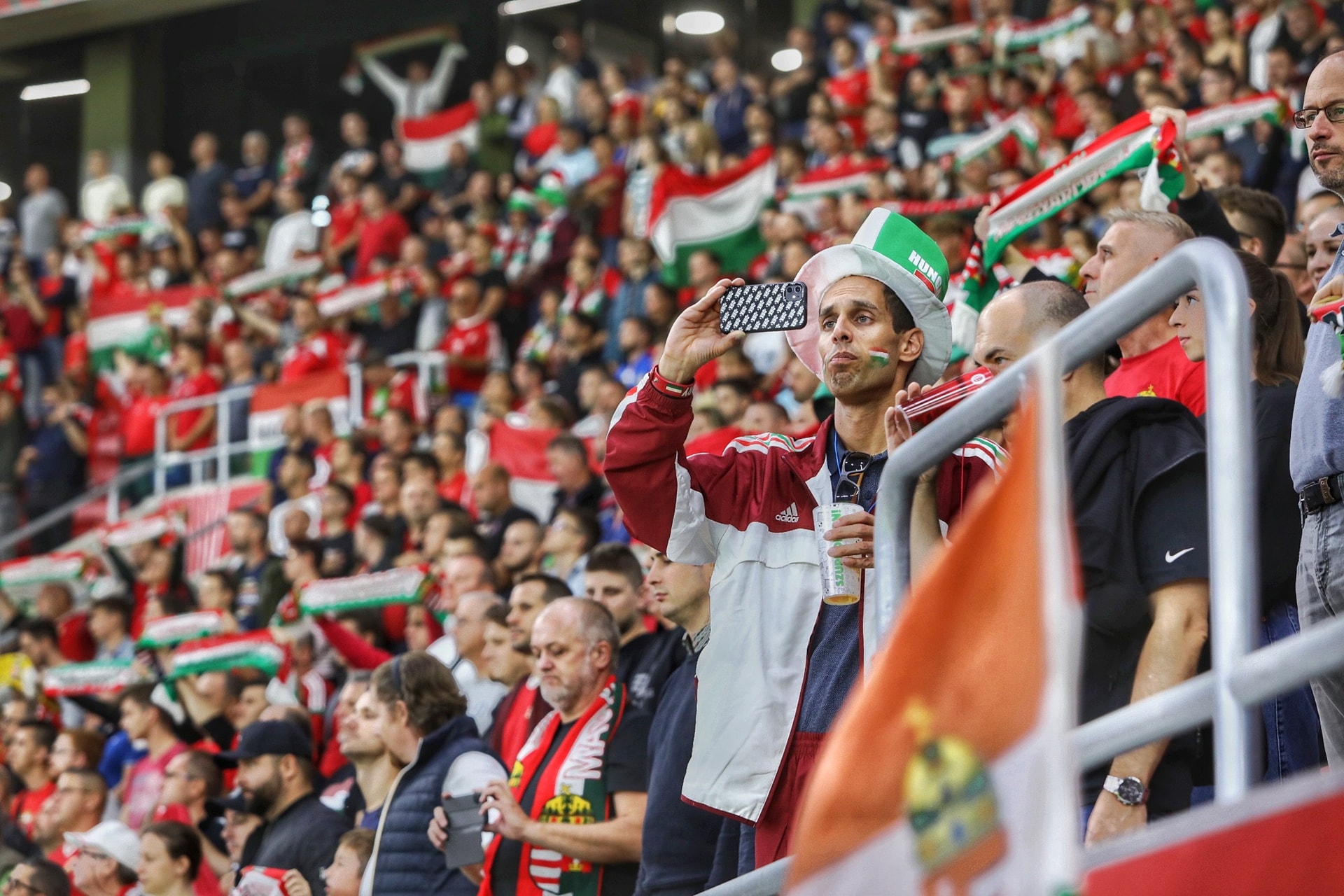 Tizenegy konzul segíti a magyar szurkolókat az Európa-bajnokság meccsein Kölnben és Stuttgartban