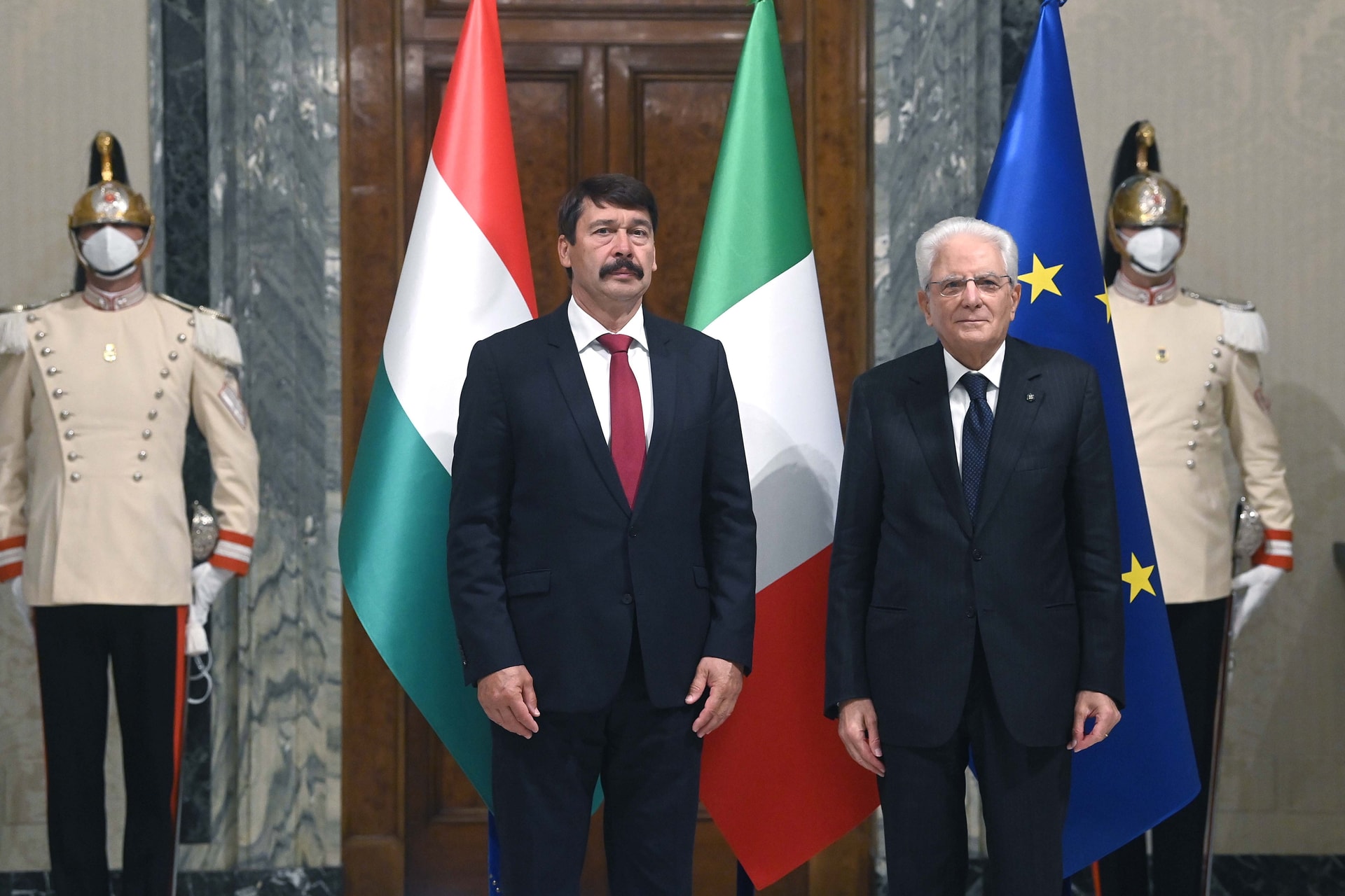 A migrációról és az államadósságról tárgyalt az olasz államfővel Áder János