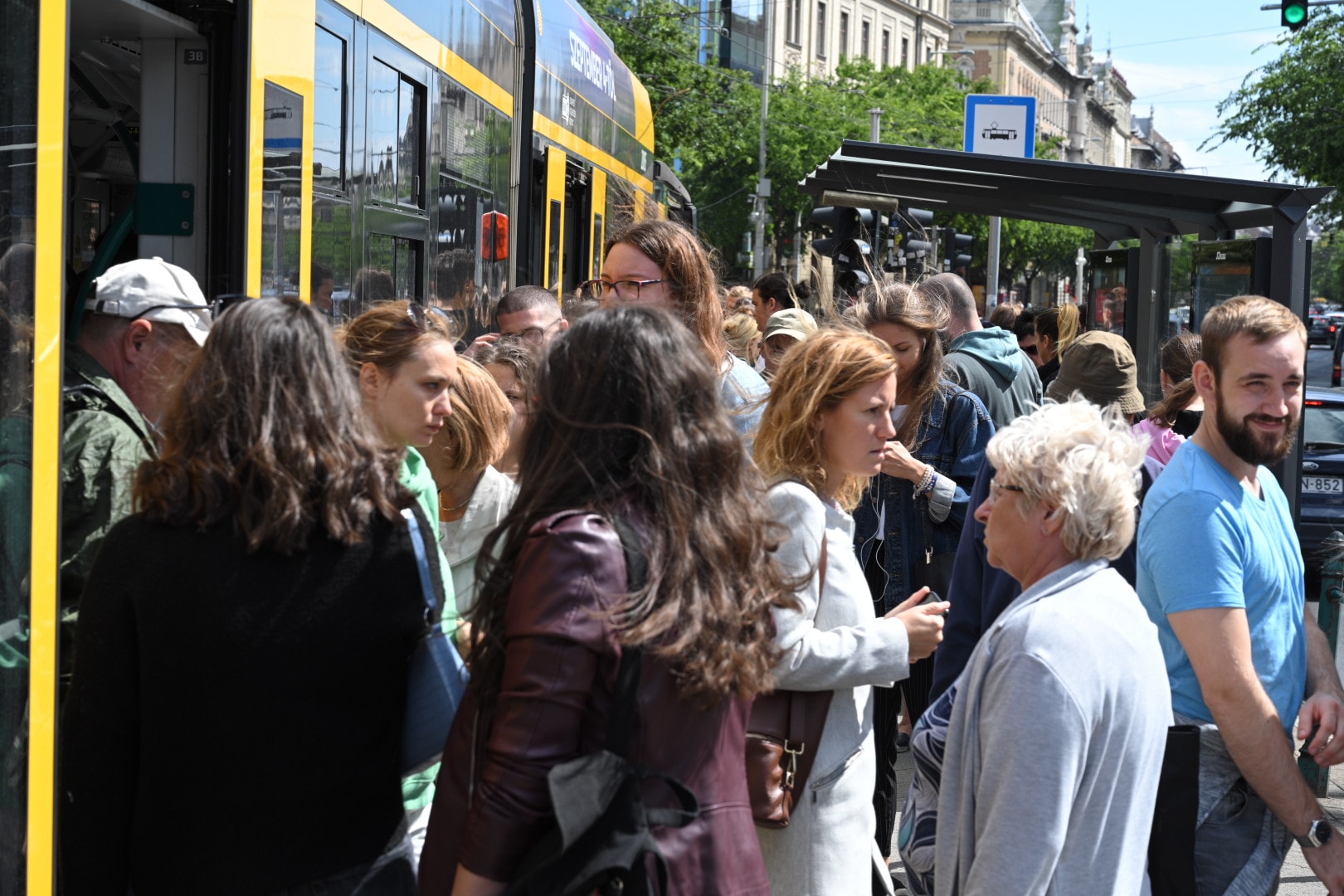 Bősz Anett: A magyarok hagyják maguk mögött az autót és üljenek át tömegközlekedésre