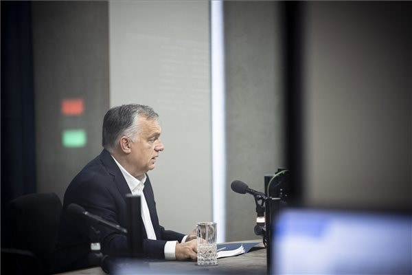 Orbán Viktor: A harmadik oltás felér egy életbiztosítással