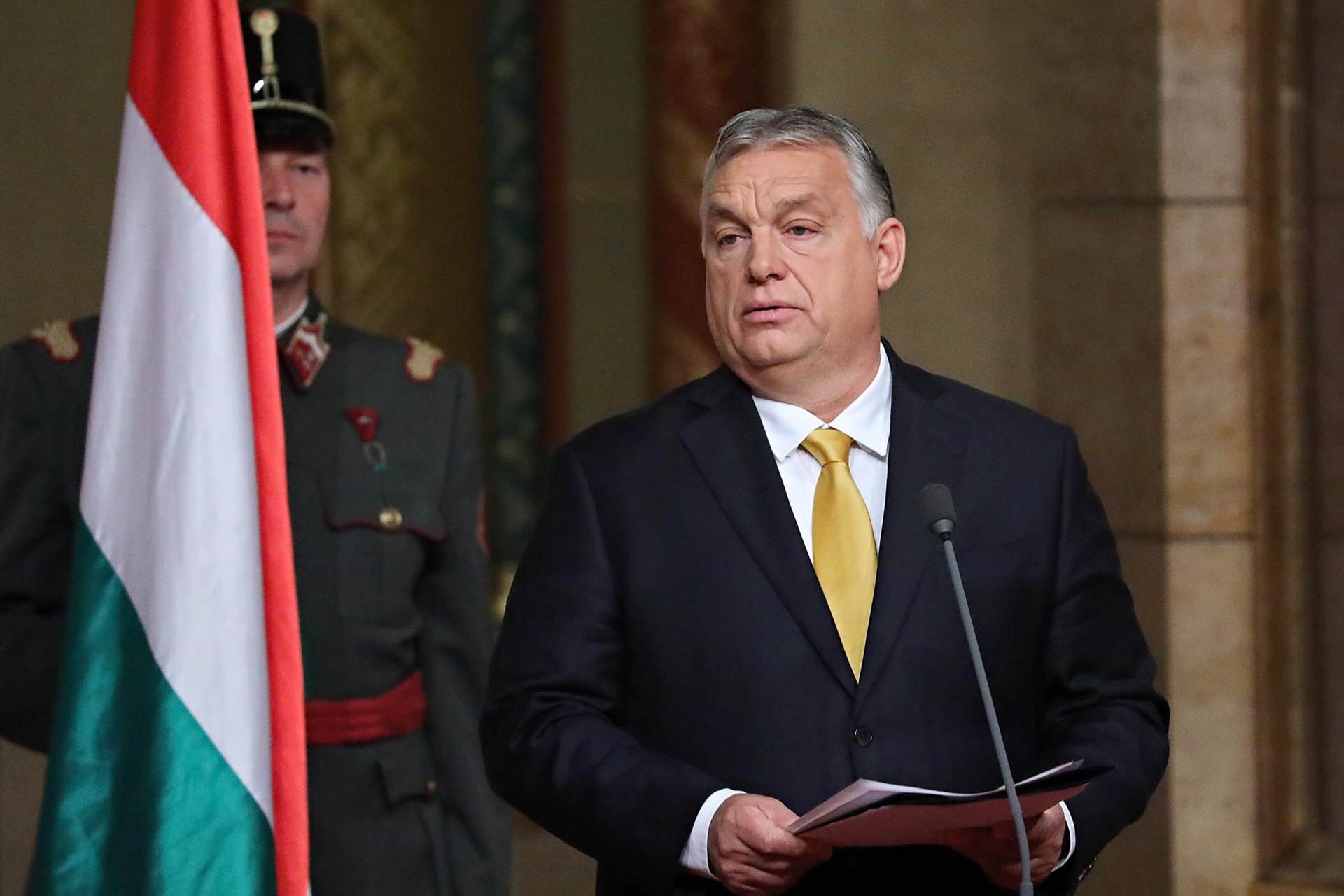 Orbán: Csak akkor maradhatunk meg, ha győzünk