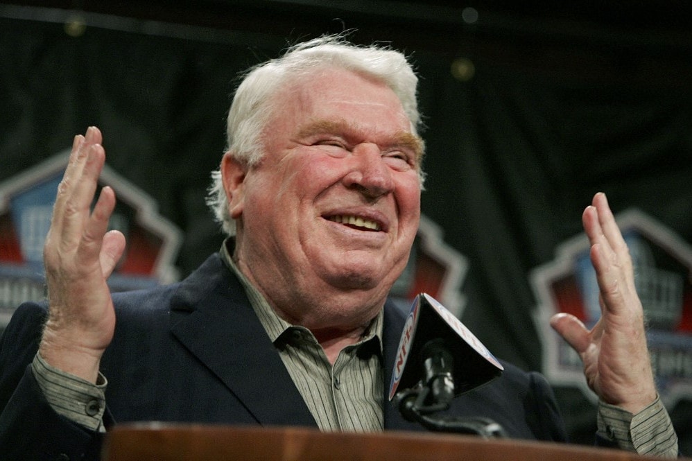 Elhunyt John Madden, az NFL legendás alakja