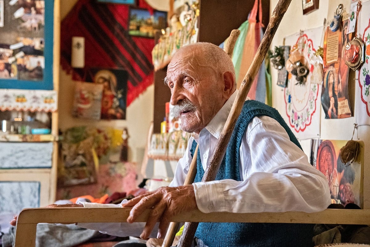 Ahol a tanyagondnok az egyetlen állandó vendég