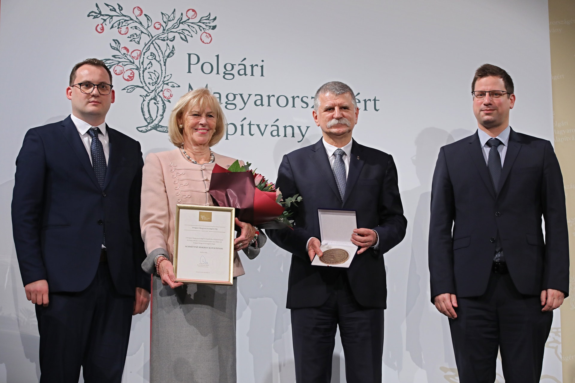 Schmittné Makray Katalin kapta a Polgári Magyarországért Díjat