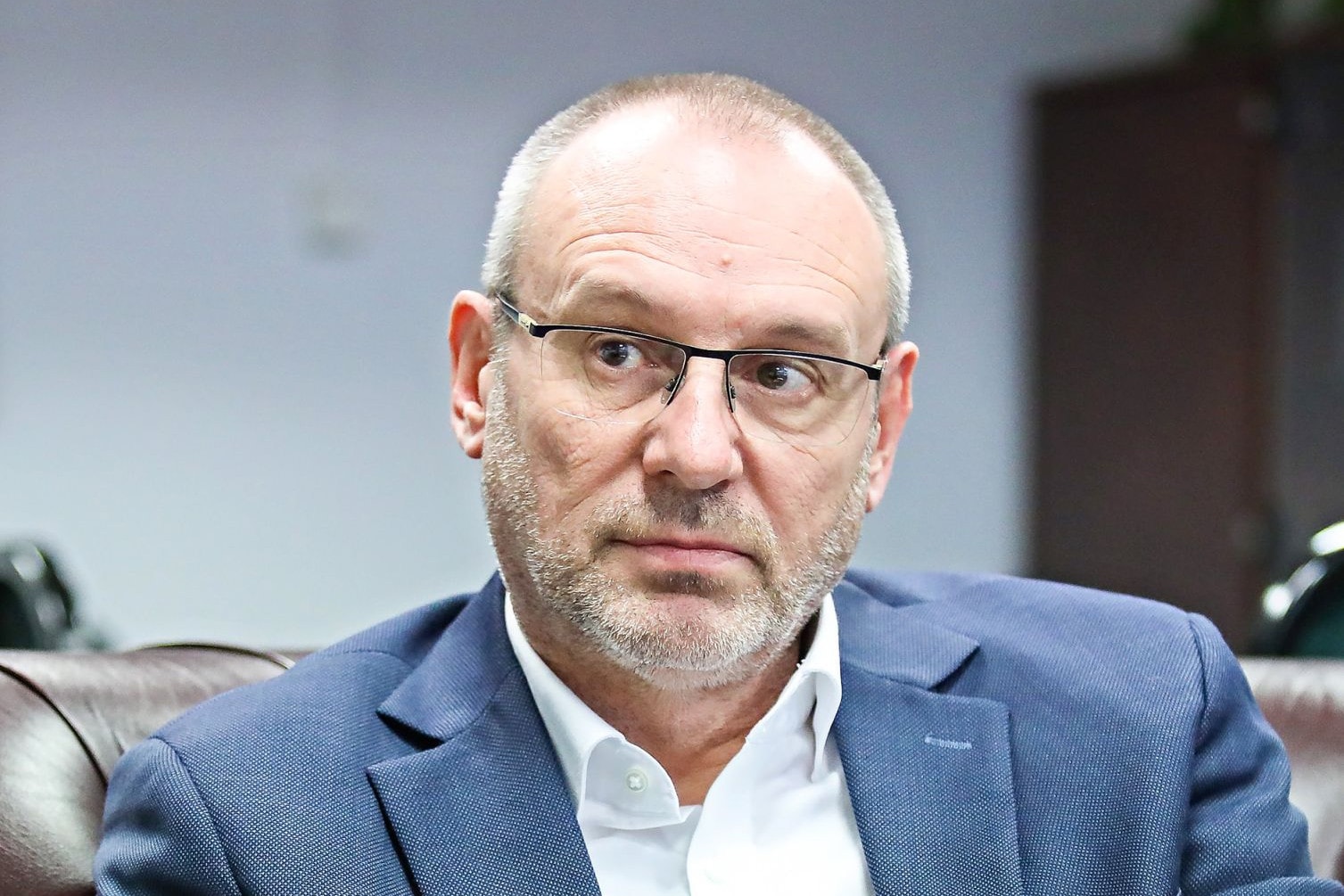 A kormány az elhúzódó háború ellenére is megvédi a családtámogatásokat