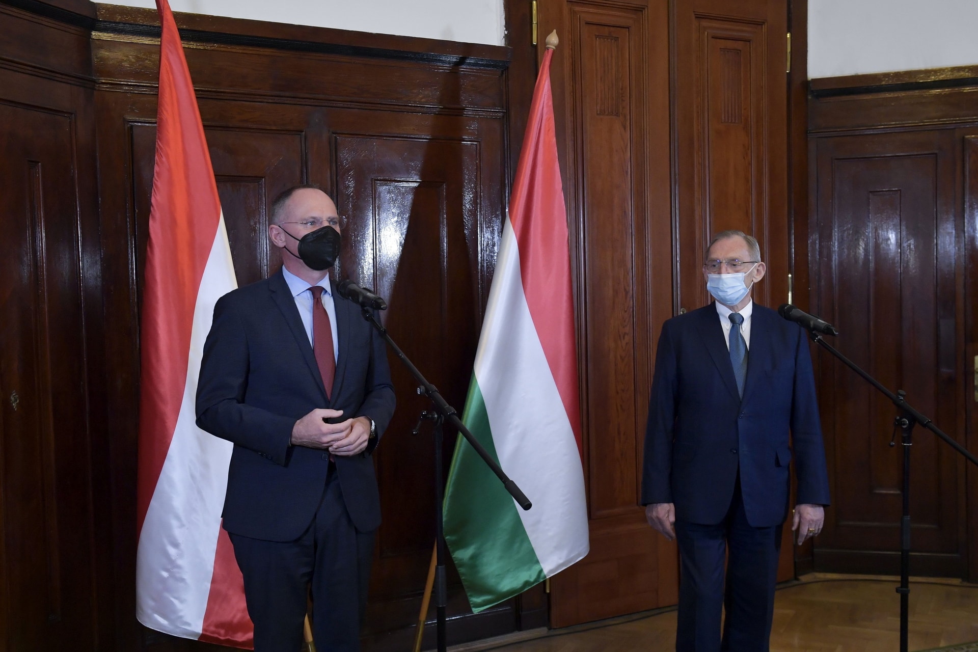 Pintér: Könnyű együttműködni az osztrák belügyminisztériummal