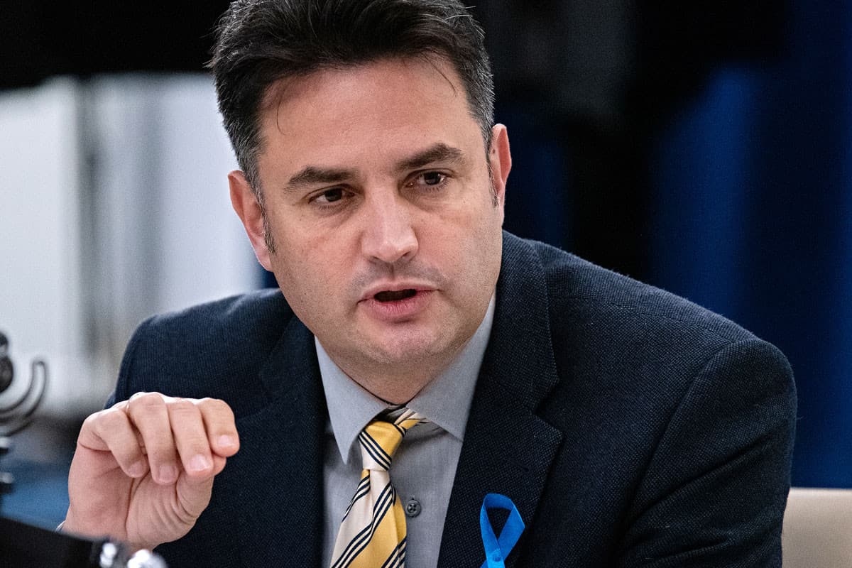 A baloldal követeléseivel belesodródnánk a háborúba