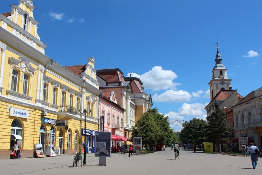 Haladékot kapnak a kárpátaljai magyar iskolák