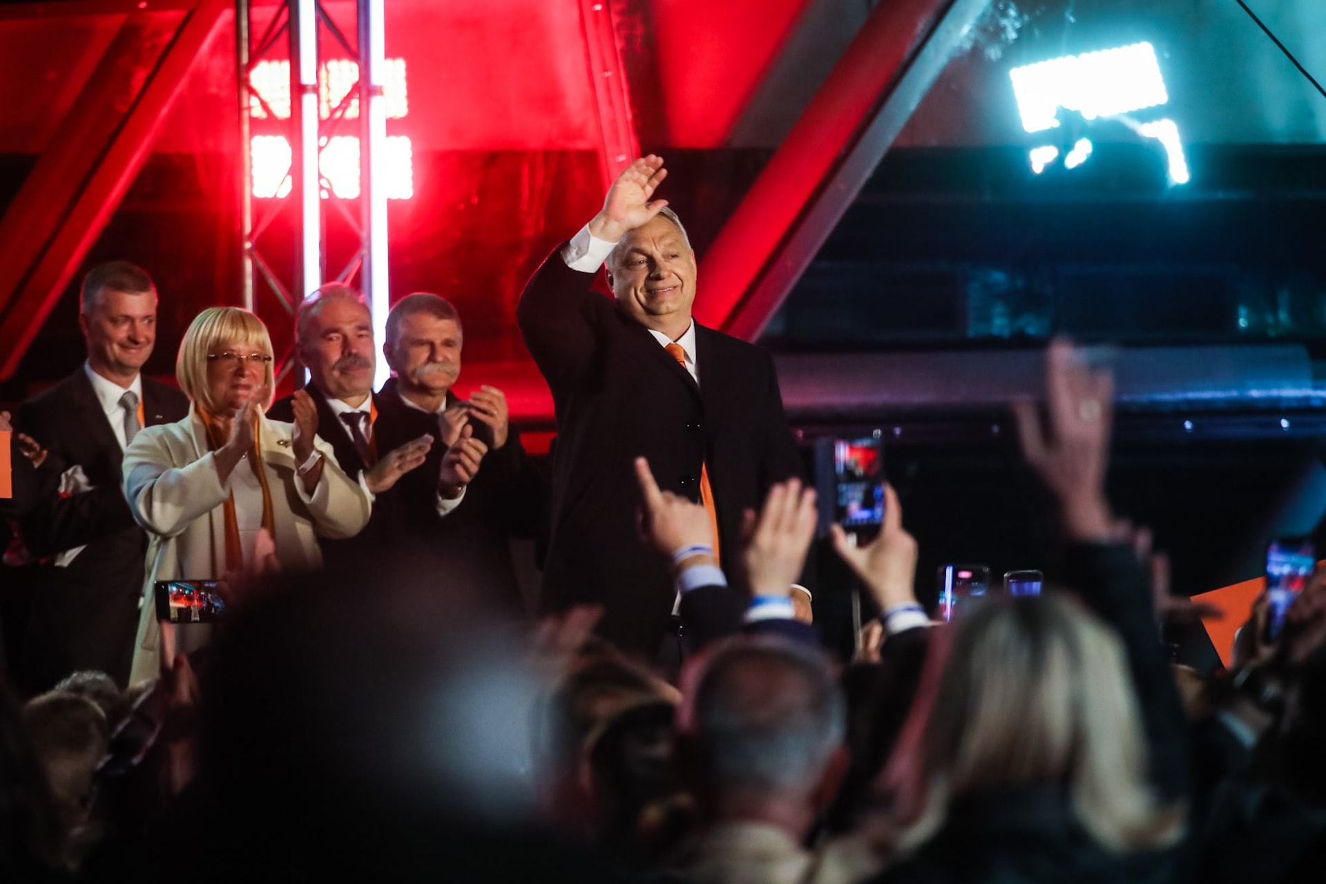 Orbán Viktor: Mindent meg fogunk tenni annak érdekében, hogy megszolgáljuk a bizalmat