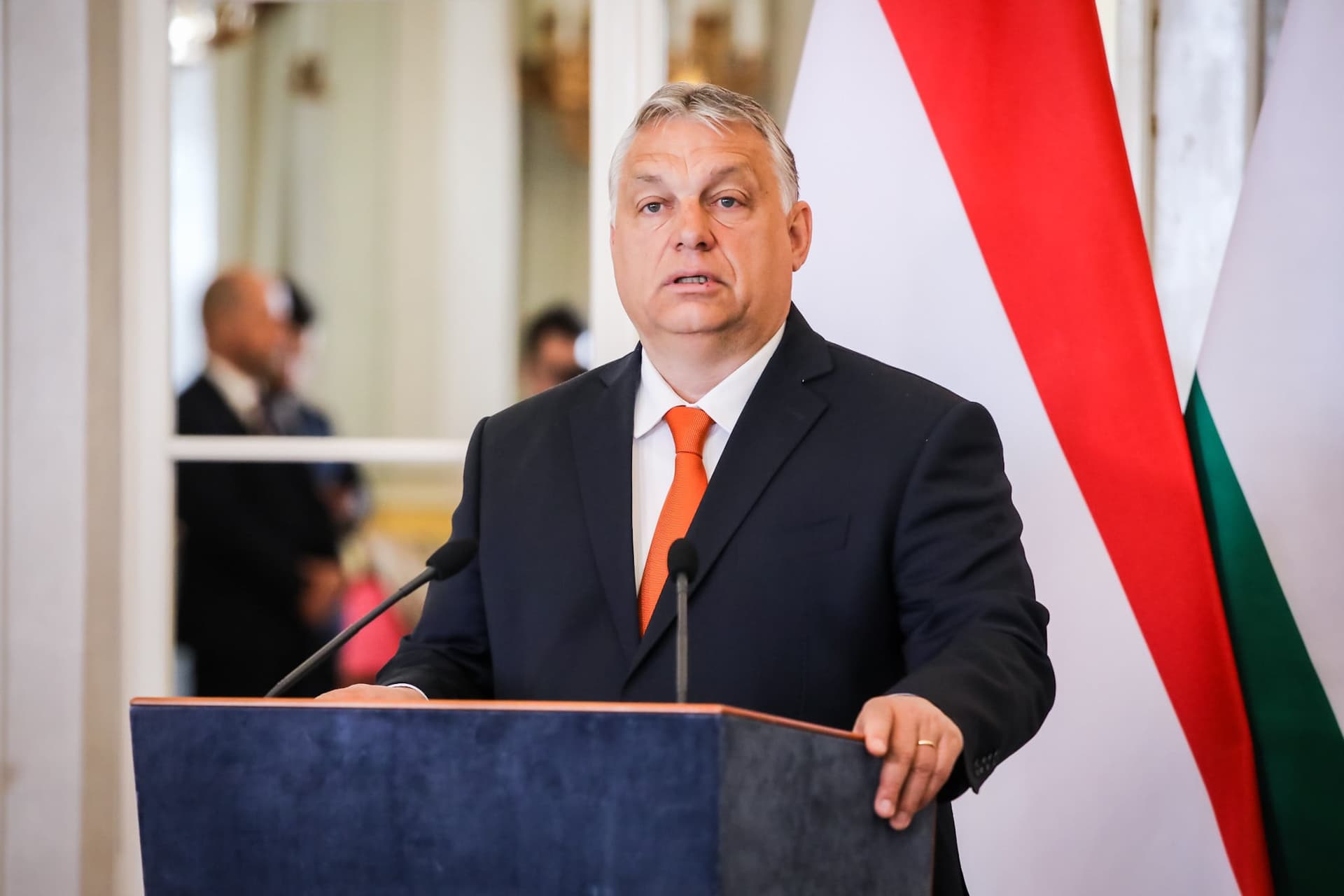 Orbán Viktor: Aki nem lép egyszerre, vizsgálatot kap estére