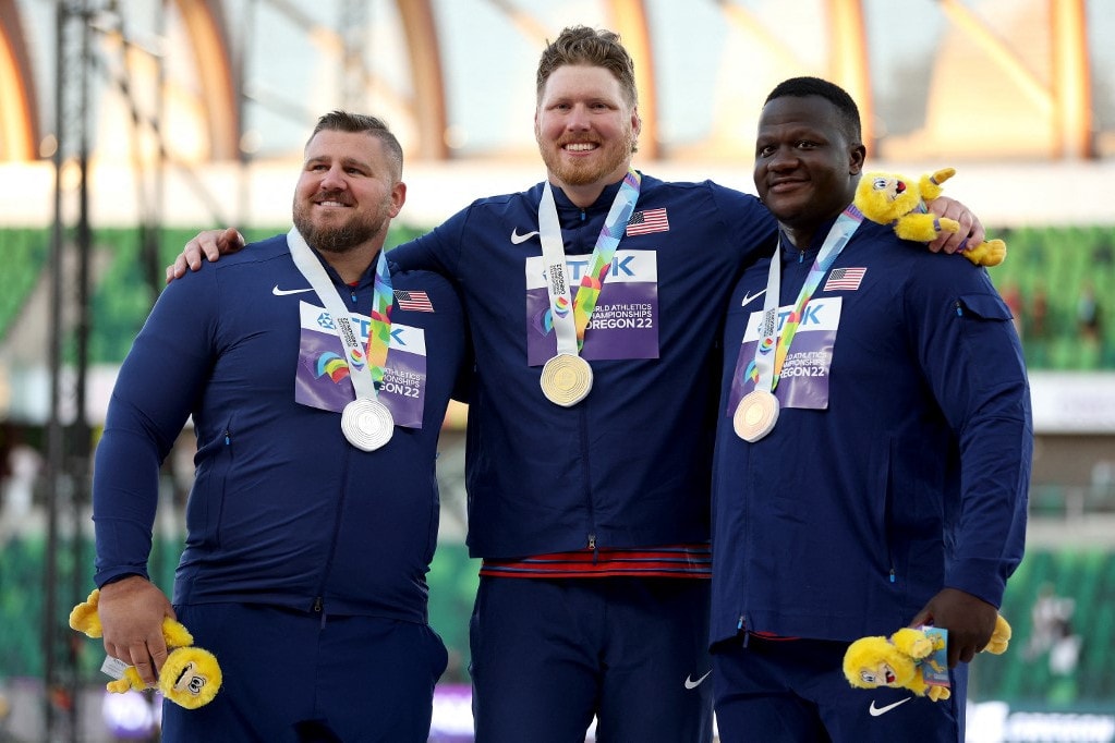 Tarolnak otthon az amerikai atléták