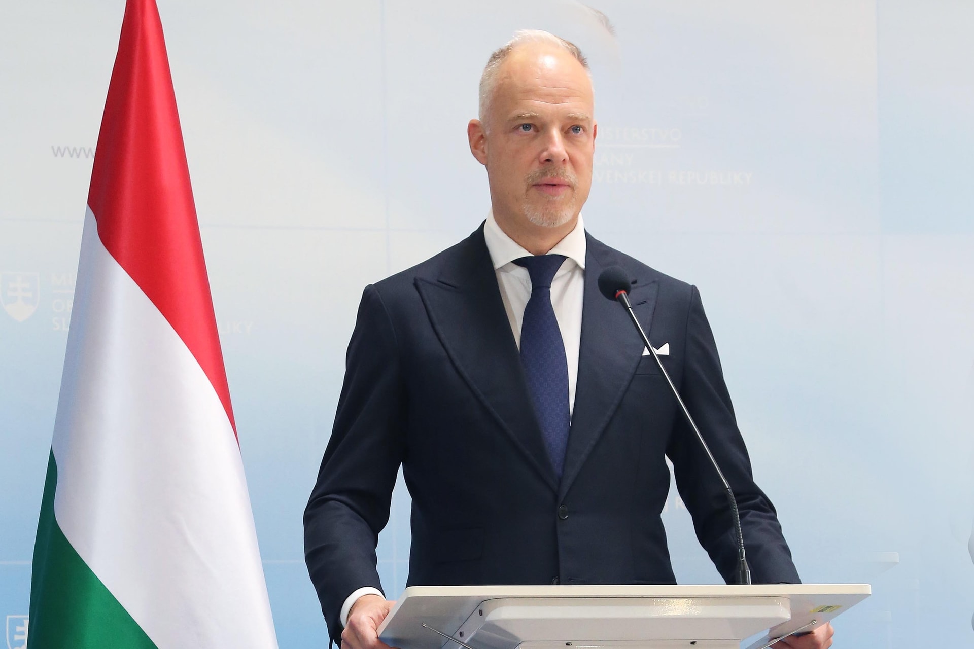 Szalay-Bobrovniczky: Magyarország elkötelezett haderőfejlesztési programjának folytatása mellett