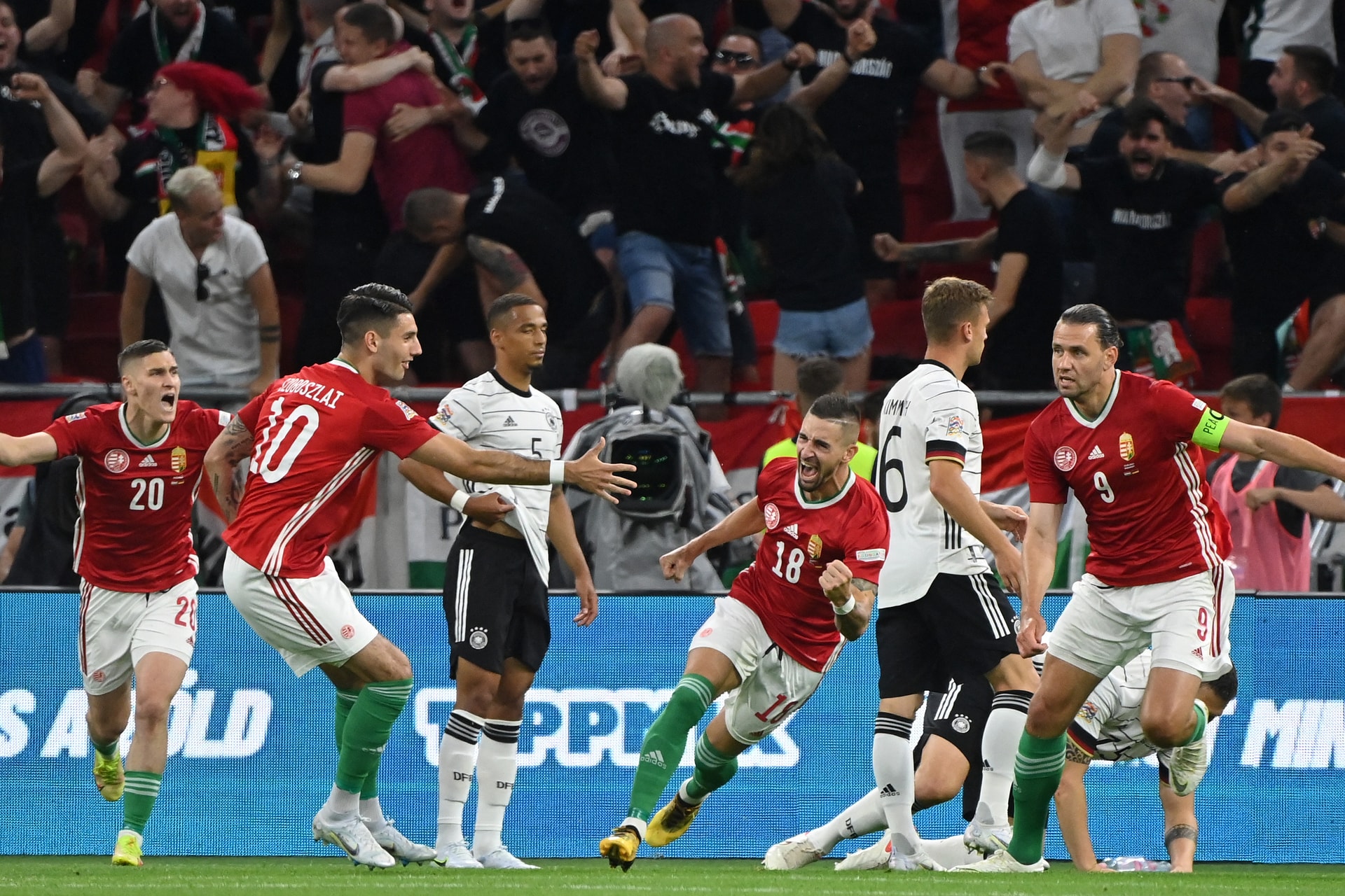 Flick kapitánnyal még veretlen a magyarok esti ellenfele