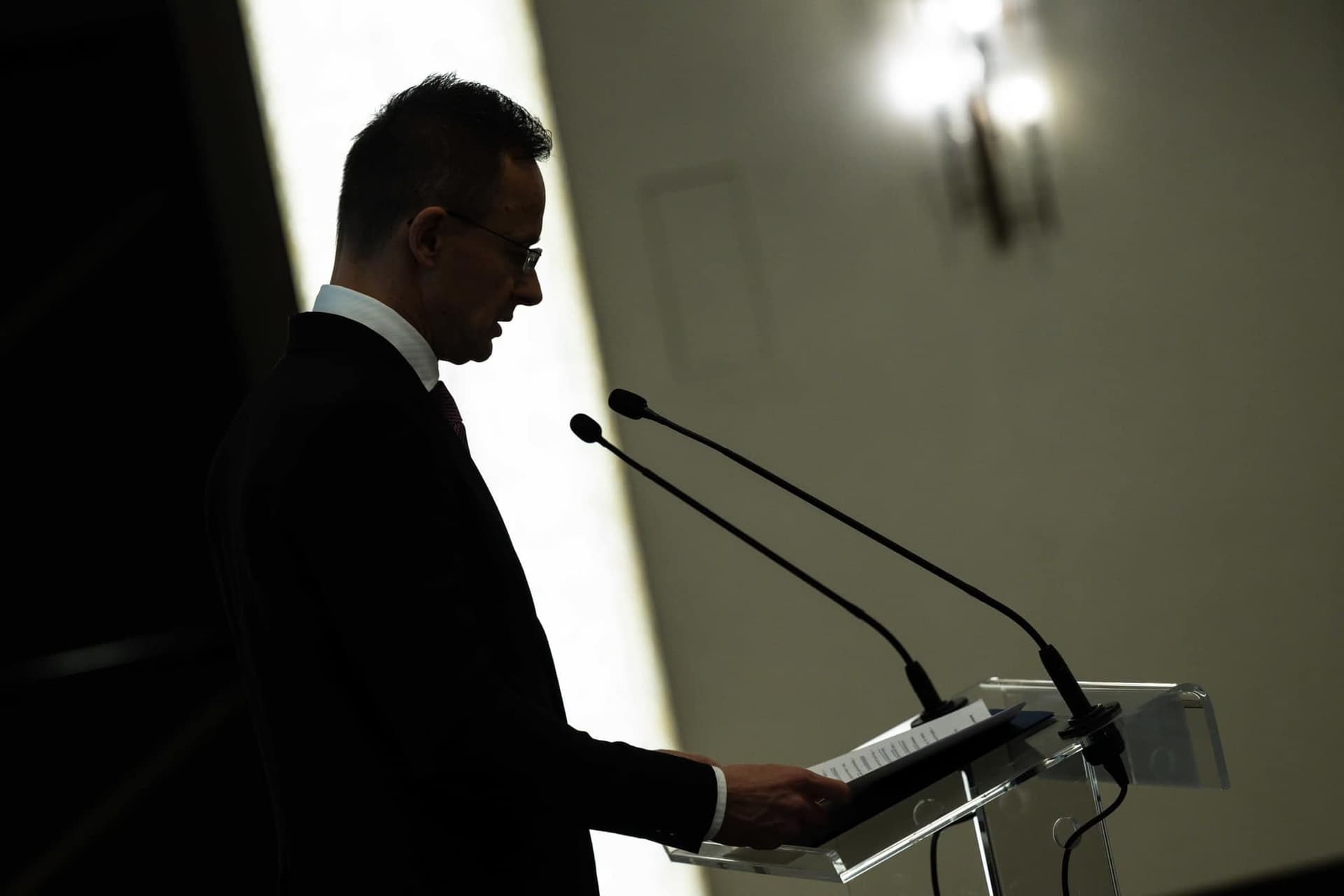 Minden illegális migránst megállítunk