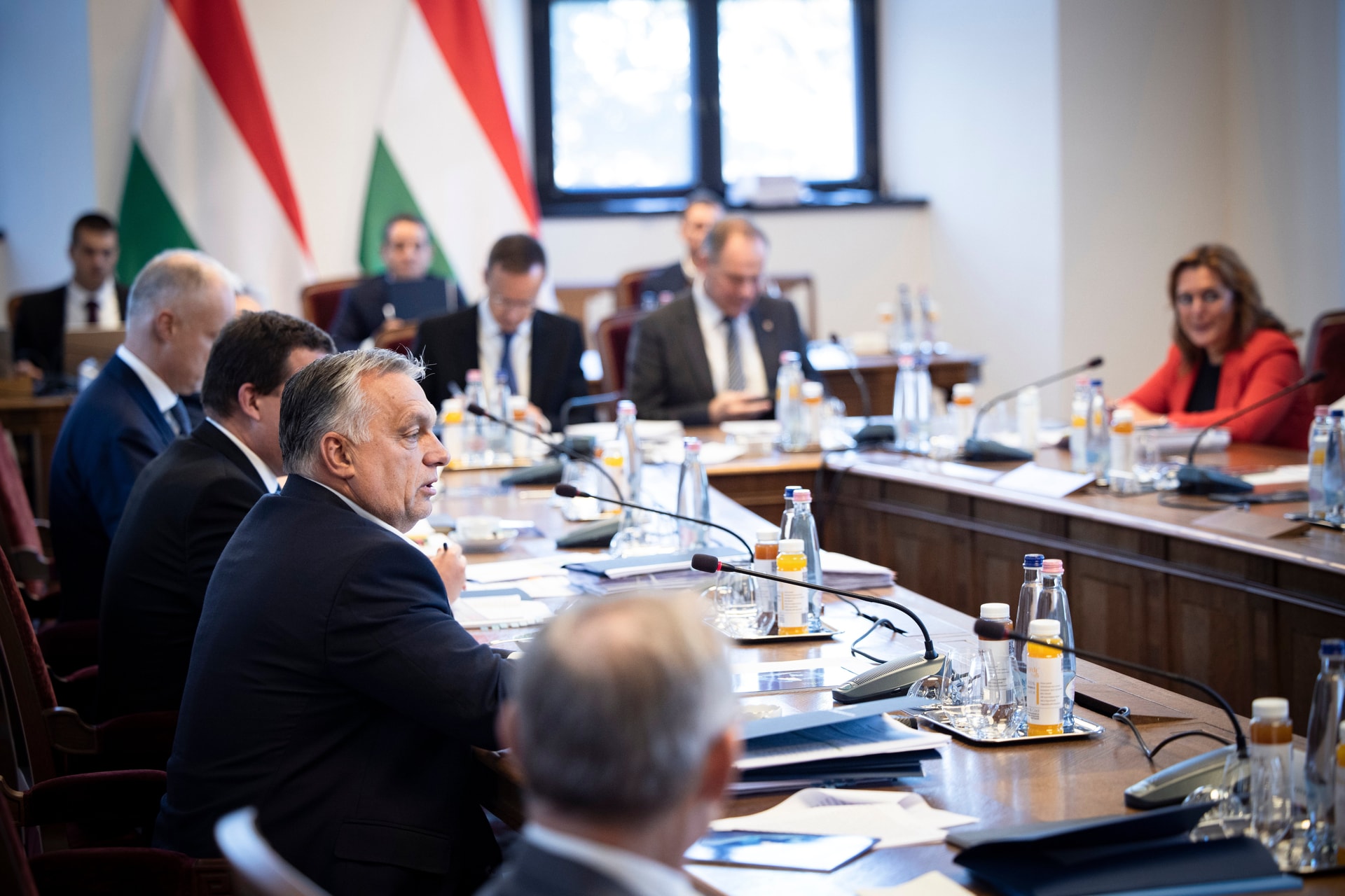 Orbán Viktor: Elég volt az elhibázott brüsszeli szankciókból!