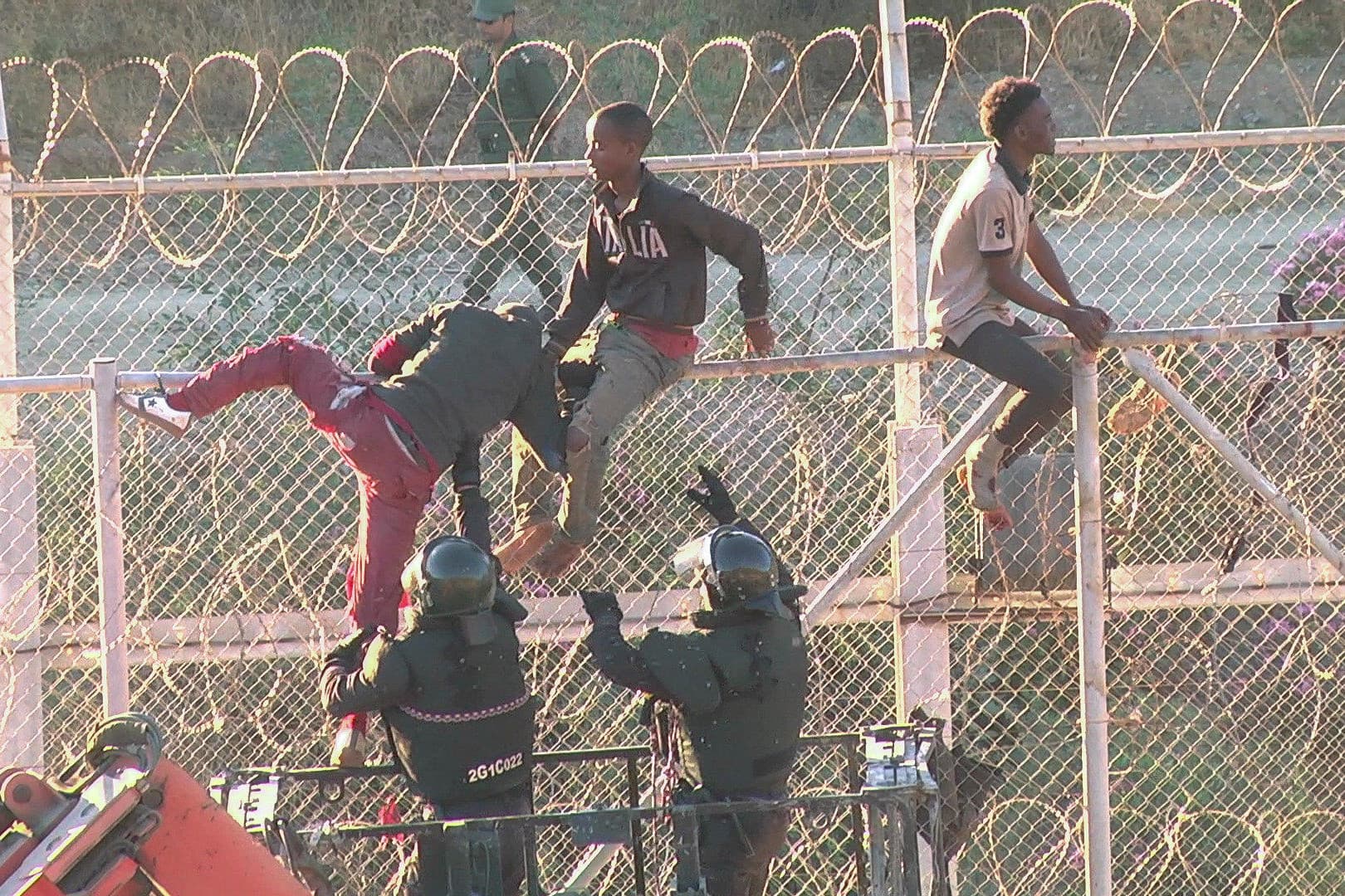 Hazánk álláspontja egyértelmű: az illegális migrációt az Európai Unión kívül kell kezelni