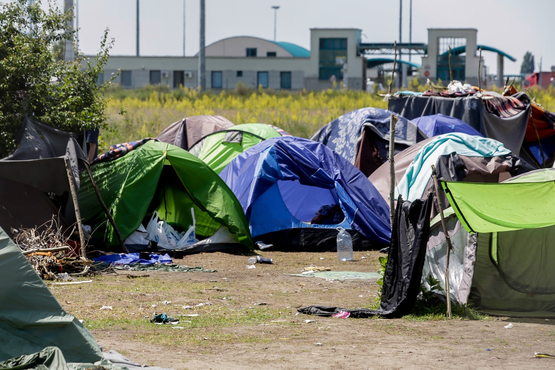 Szabadkán tilos lesz a migránssátrak felállítása