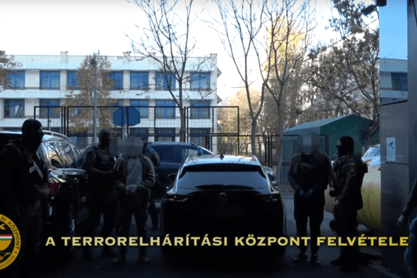 Budapestre hoztak egy embercsempészettel gyanúsított török férfit