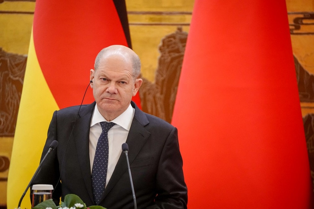 Olaf Scholz arra kérte Pekinget, hogy fékezze meg Putyint