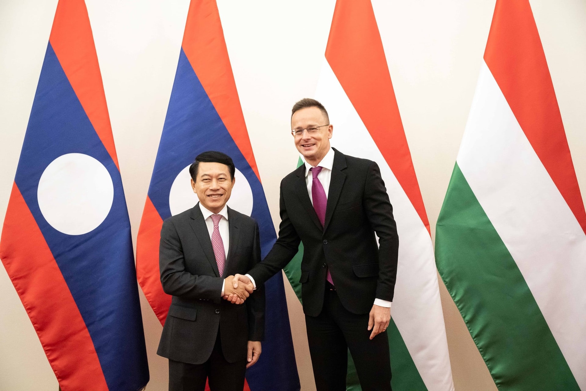 Magyar beruházások Laoszban