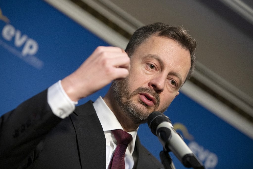Börtön járhat az Ukrajnának adott vadászgépekért