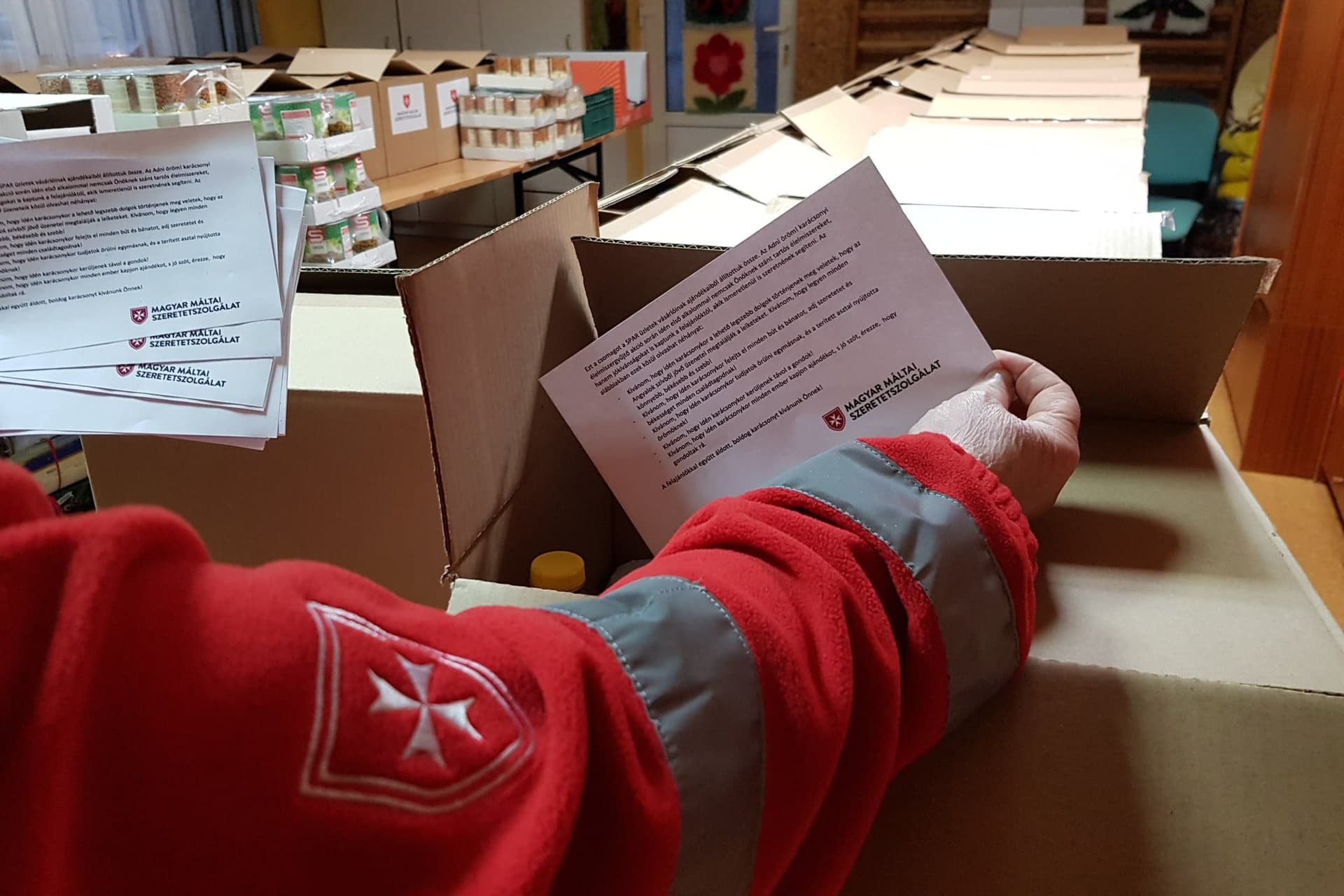 Áramfejlesztőket és üzemanyagtartályokat visz a Máltai Szeretetszolgálat Kárpátaljára
